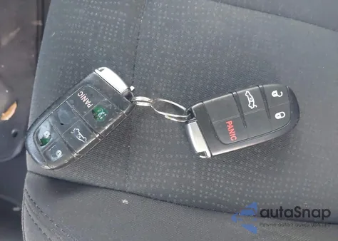 2016 Chrysler 200 Limited z USA, uszkodzony, nr VIN 1C3CCCAB6GN108386